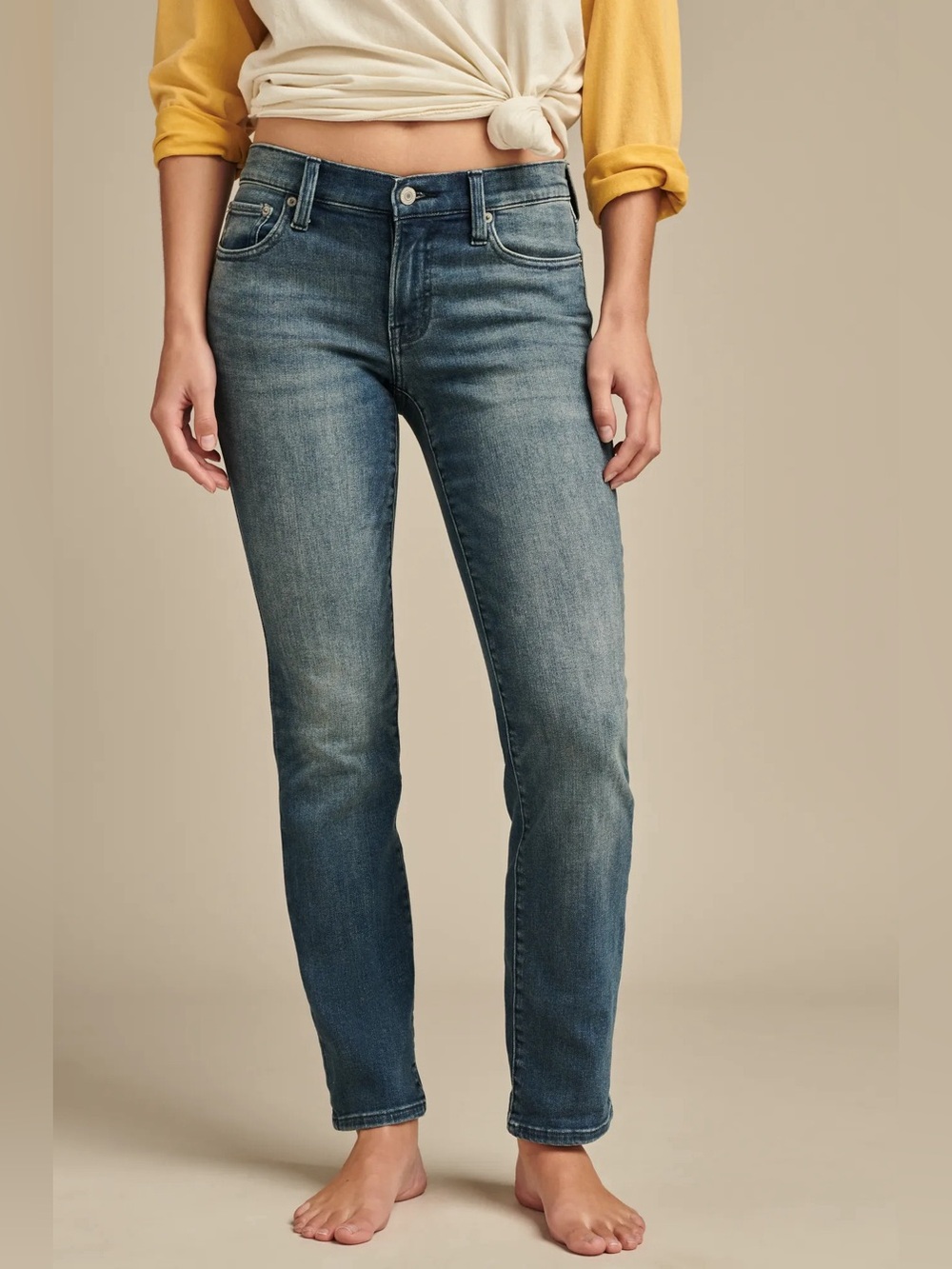 Lucky Brand Mid Rise Sweet Straight Slim Women's Jeans Faded Blue size 4 /27